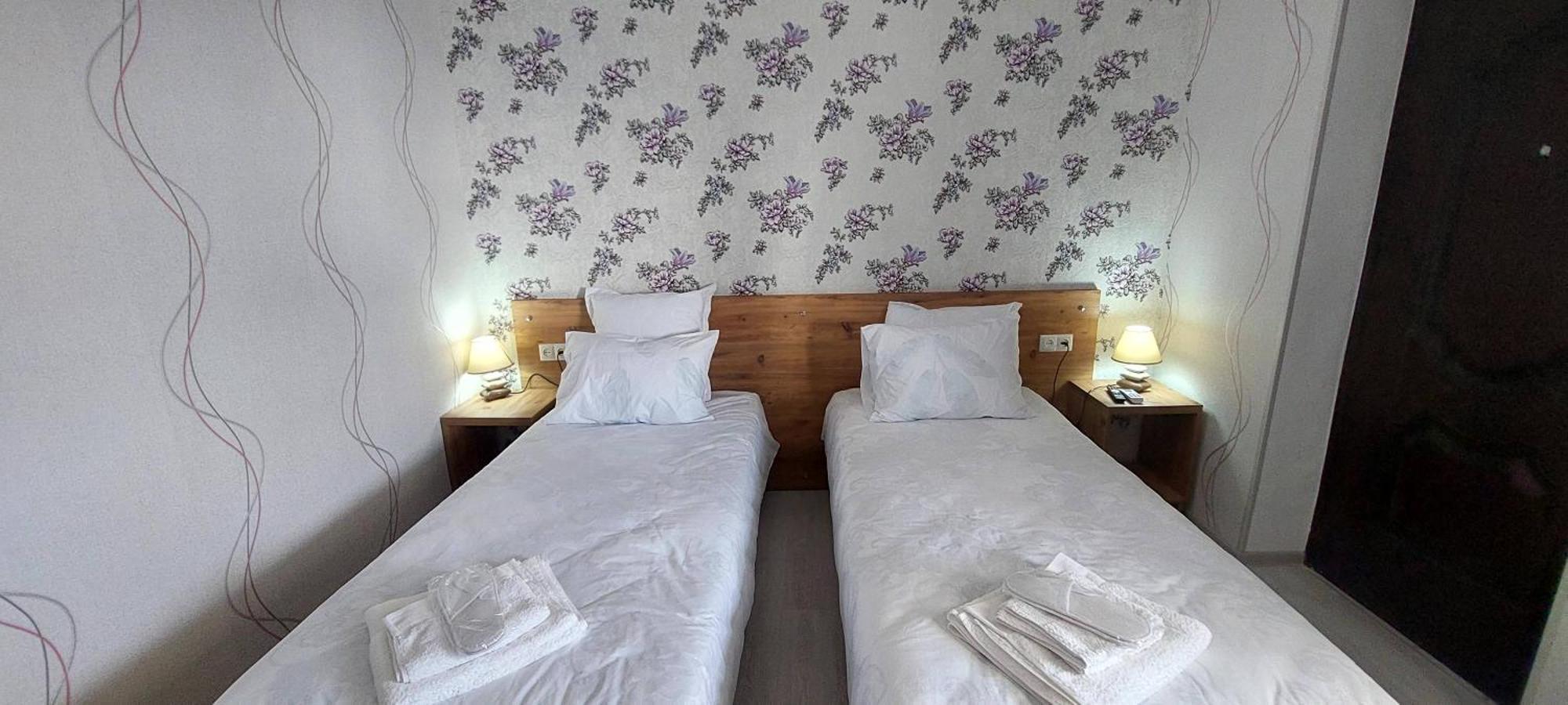 Hilltop Guest House Kutaisi Exterior foto