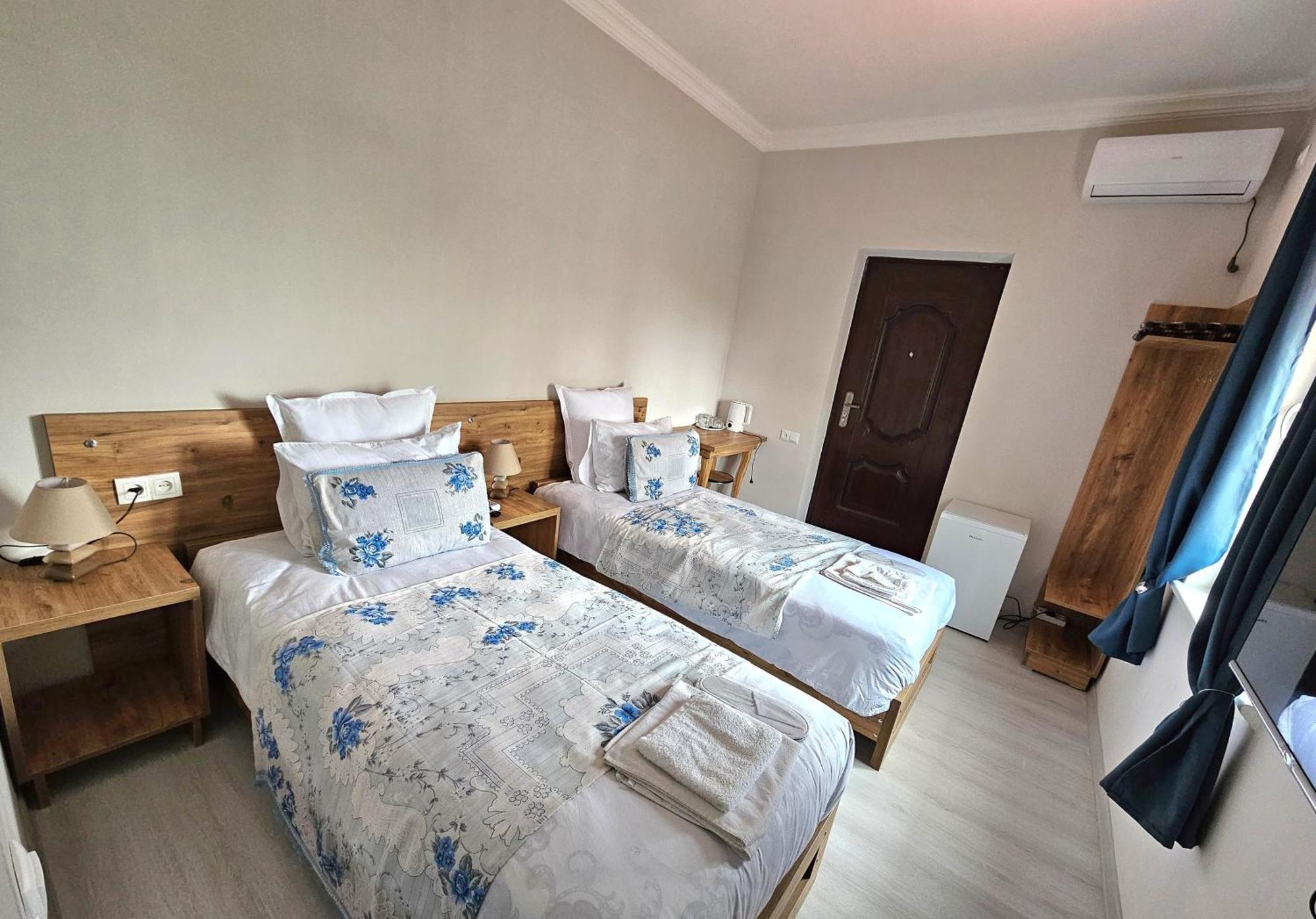 Hilltop Guest House Kutaisi Exterior foto