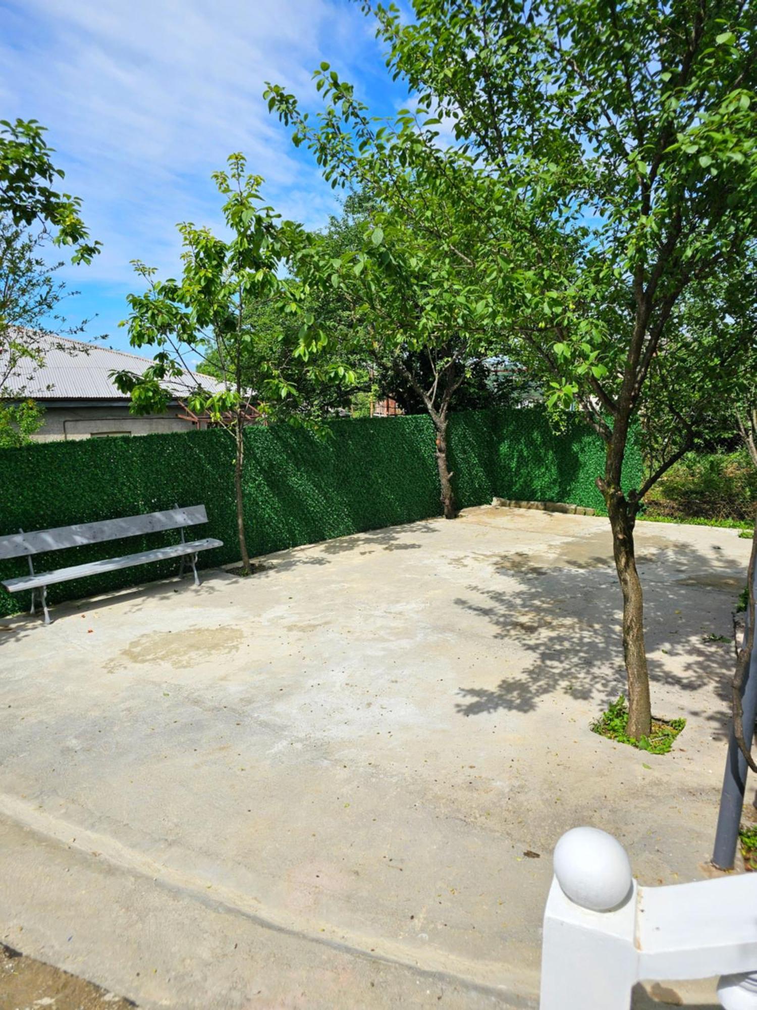 Hilltop Guest House Kutaisi Exterior foto